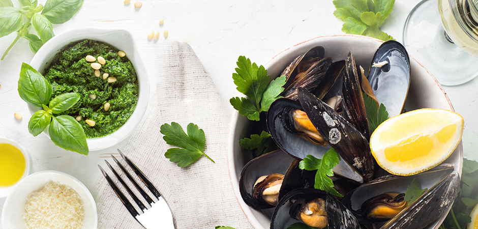 Maltagliati al pesto di alici, cozze e cannellini
