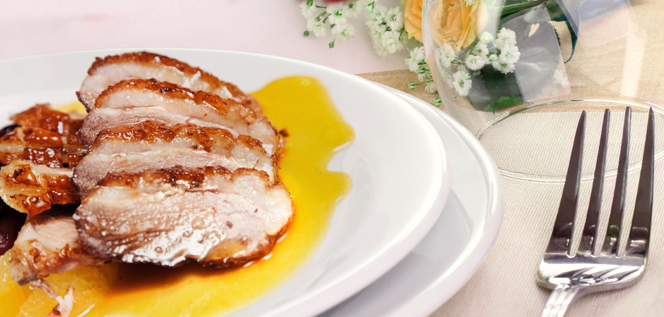 Arrosto di vitello estivo in salsa di pesche