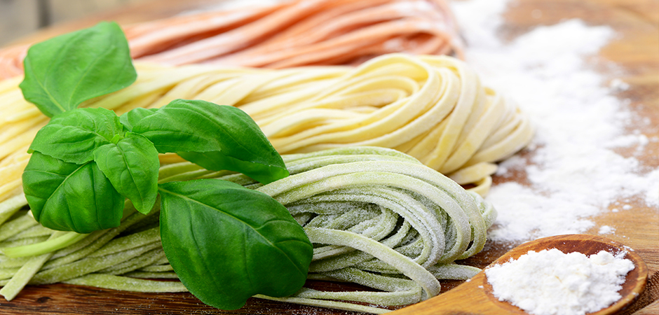 Tagliolini ai tre colori con zucchine e speck