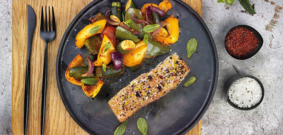 MOWI GOURMET INFUSIONS Zenzero Peperoncino e Limone con verdure alla mentuccia