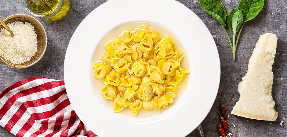 Cappelletti in brodo | Un mondo di ricette su CoopShop